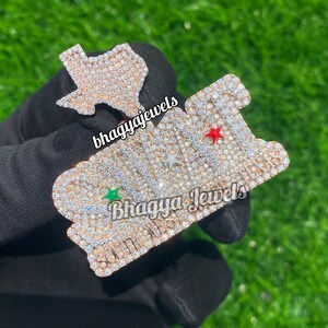 Custom Iced Out "SWAT" Forma de clasificación con mapa Colgante Collar 925 Plata esterlina Moissanite Diamond Hip Hop Colgante Personalizado Bling Jewelry