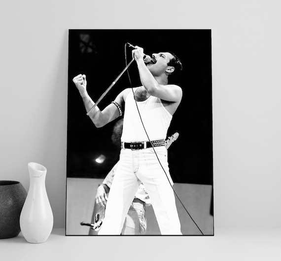 Freddie Mercury Poster, Black and White, Vintage Music Decor, Digital  Download, Freddie Mercury Art Print, Printable Wall Art, Queen Band 