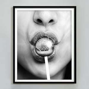 Minimalist Disco Ball Poster, Black And White, Disco Lollipop Print, Trendy Wall Art, Chic Room Decor, Wall Art Disco Ball, Digital Download