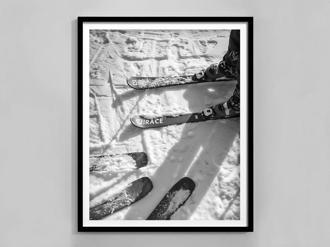 Apres Ski Photo Print, Black and White, Ski Poster, Vintage Ski Print ...