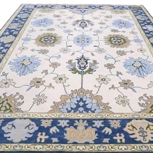 Hand-Knotted Oushak Wool Rug: Ivory & Blue Floral Design, 8x10