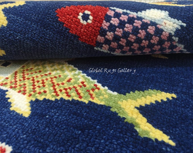 Handwoven Wool Area Rug | 9x12 ft, Nautical Fish Design