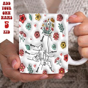 Benutzerdefinierte, die Mamas Hand und 5 Kinderhände Png hält, 3D aufgeblasenes Mama-Effekt-Becher-Design, Muttertagsblumenbecher, die Hand der Oma hält Png