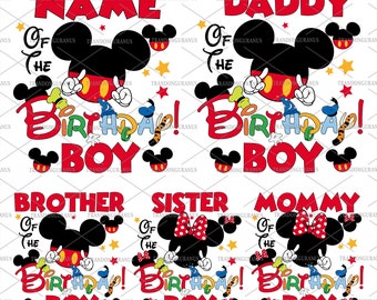 Op de afbeelding: Een set van zes printbare ontwerpen met Mickey Mouse en Minnie Mouse. Elk ontwerp bevat de tekst "Of The Birthday Boy" en een ander woord boven het Mickey Mouse-personage: "Name", "Daddy", "Brother", "Sister", "Mommy".