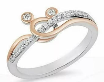 Anel com diamante de laboratório e Mickey Mouse torcido, anel de noivado em ouro bicolor, anel Disney encantado, anel art déco, anel com diamante de moissanita
