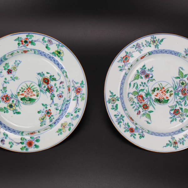 Chinese porcelain Kangxi plates 2x Doucai Qing dynasty antique 18th century (1661-1722) dishes famille verte famille jaune blue and white