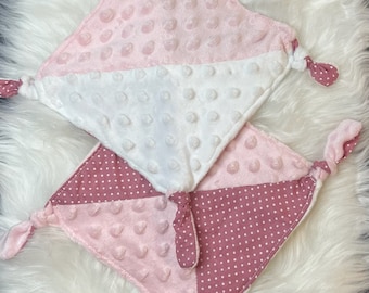 doudou plat en minky et coton personnalisé pour bebe