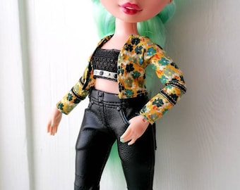 Rainbow High Lederhose, Jacke und Spitzentop - 3 Teiliges Outfit mit echten Taschen