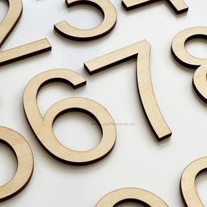 4 mm de espessura | Letras e números de madeira cortados a laser | Tamanho de até 20 cm | Sinalização de parede para cafés, lojas e escritórios | Artesanato faça você mesmo