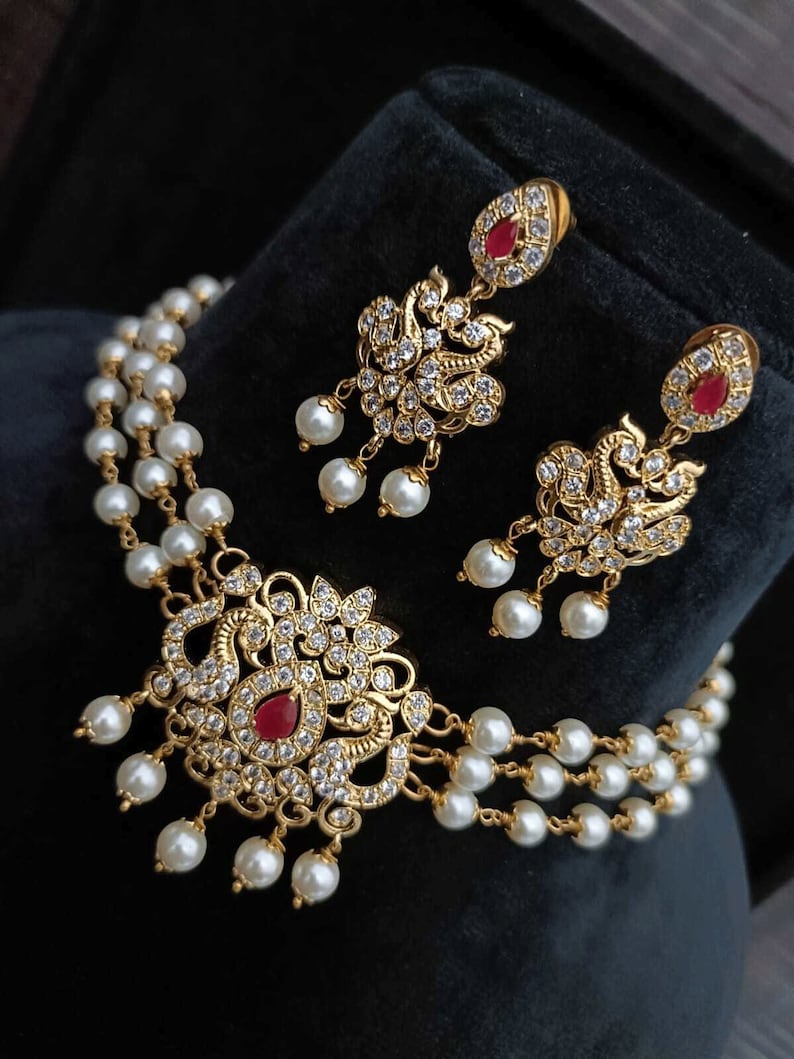 Gold Choker/ Pearl Necklace/ Indian Jewelry/ South Indian Jewelry