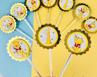 Winnie the Pooh Cupcake Toppers, Pooh First Birthday Party Decor, Personalized Birthday Cupcake Picks, Topo de Cupcake Ursinho Pooh