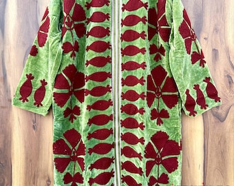 Fluwelen Suzani lange kimonojas: geborduurd groen gewaad festivalkleding