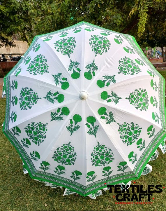 Parasol floral bleu fait main : parapluie décoratif indien en coton - France