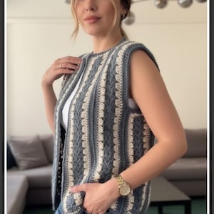 Crochet Vest Pattern PDF, Striped Two-Color Vest, Beginner Crochet Tutorial, Video Included, Instant Download, Handmade Gift