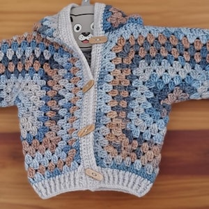 Beginner to intermediate friendly
Basic stitches only
