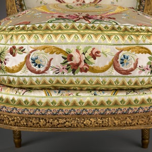 Mega Textile Art Collection - 200 vormittelalterliche bis viktorianische Ära Seiden- und Wollteppiche, Teppiche, Vorhänge und Polsterdesigns
