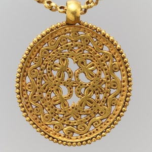 Jewelry Artisan Collection- 175 Authentic Medieval Period Jewelry Museum Piece Images For Designing Authentic Medieval-style Jewelry