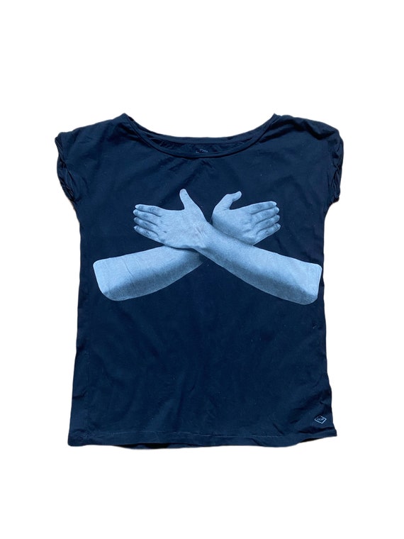 Vintage Y2K Graphic Print T Shirt Hands Covering … - image 1