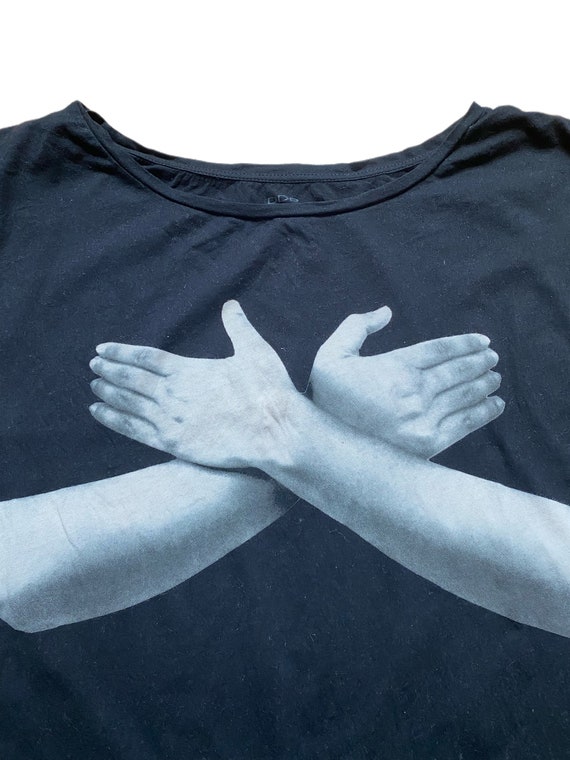 Vintage Y2K Graphic Print T Shirt Hands Covering … - image 3