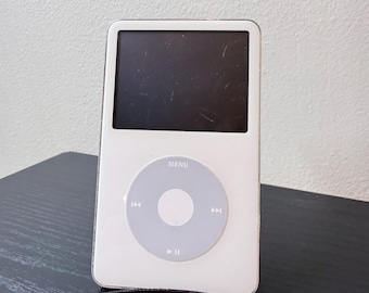 Custom iPod classic 5th gen 64mb ram