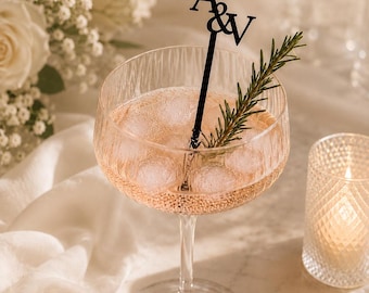 Personalisierte Getränkerührer | Acryl-Getränkeanhänger | Getränkestäbchen für Hochzeiten | Dekoration für den Junggesellinnenabschied | Signature-Cocktails | Gastgeschenke für Verlobungsfeiern