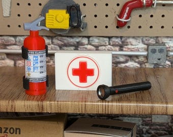 1:10 scale 1st Aid Kit - Scale RC Accessories!