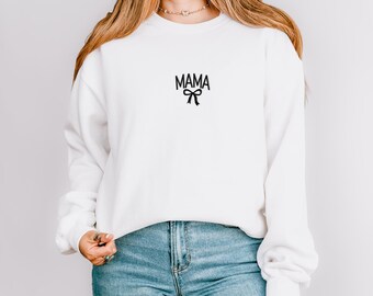 Mama Bow Sweatshirt Custom Embroidered Mothers Day Gift Coquette Bow Mom Crewneck Jumper New Mom Top Birthday Cozy Sweater Present Cute Bow
