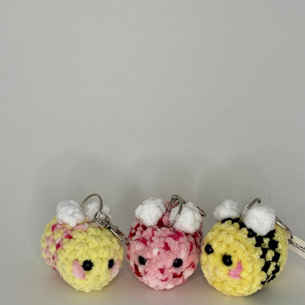 Crochet Bee Keychain - Etsy