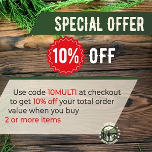 Puede incluir: Un gr&aacute;fico de oferta especial con un c&iacute;rculo rojo que contiene el texto "10% OFF" sobre un fondo de madera. El texto "Usa el c&oacute;digo 10MULTI en la caja para obtener un 10% de descuento en el valor total de tu pedido al comprar 2 o m&aacute;s art&iacute;culos" se muestra debajo del c&iacute;rculo.