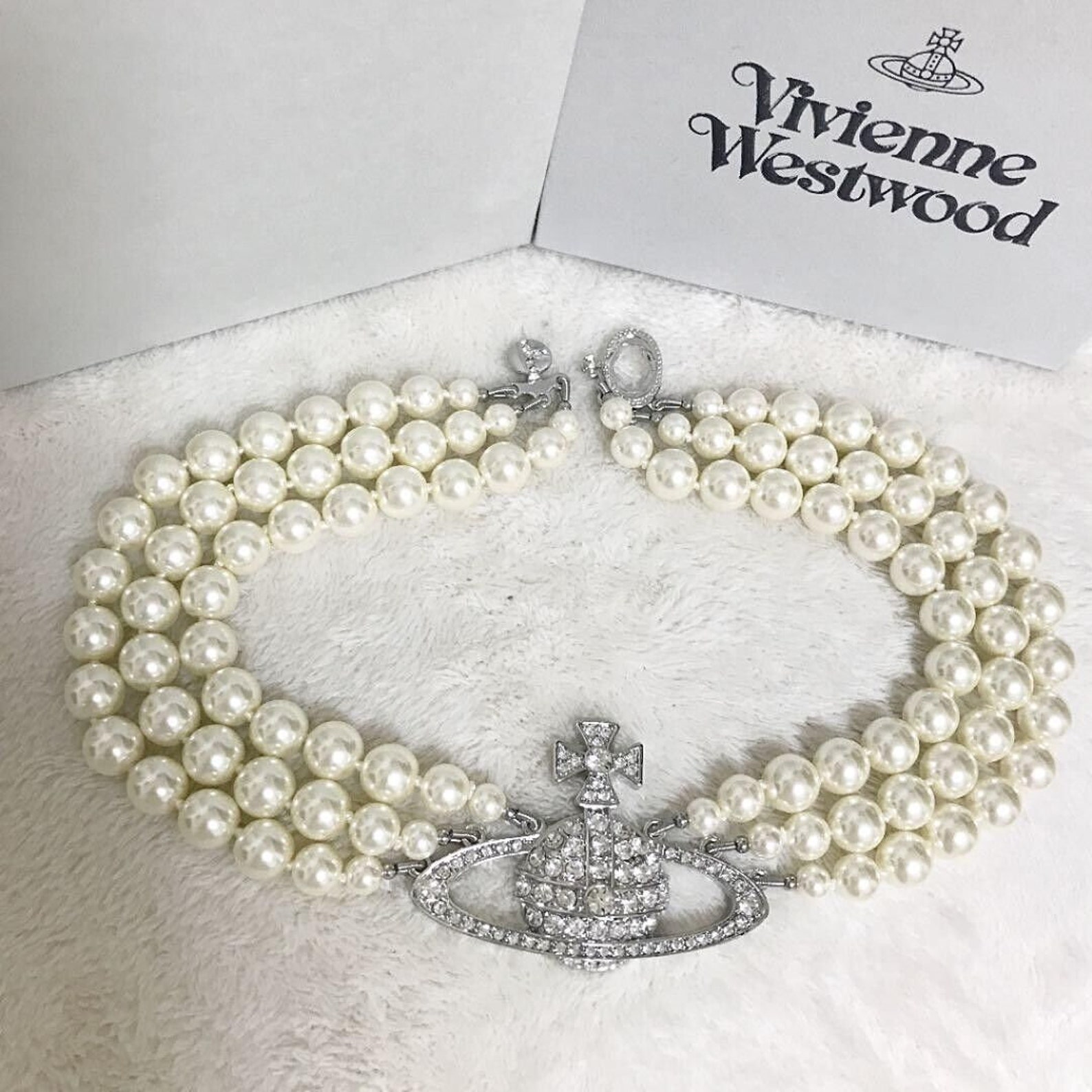 Vivienne Westwood necklace dupe