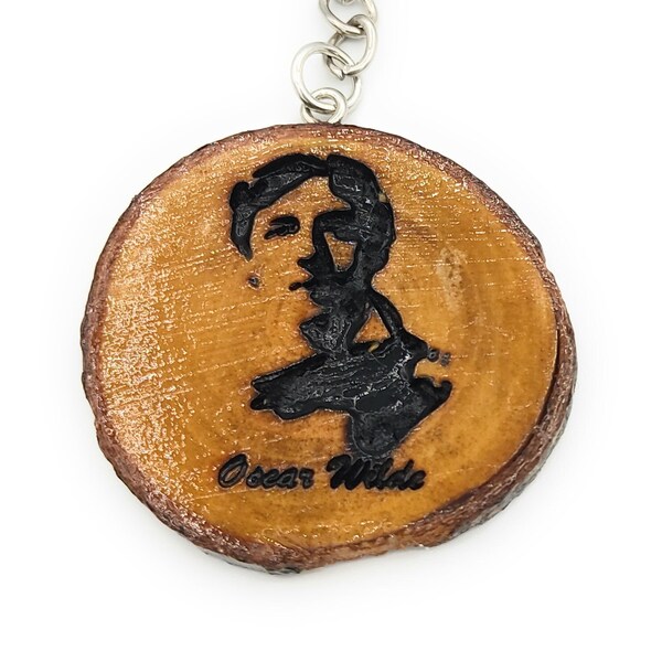 Oscar Wilde Handcrafted and natural one-of-a-kind laser-engraved key ring made of wood