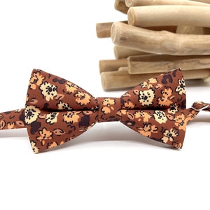 Floral Bow Tie, Burnt Orange Bow tie, Orange Floral Bow Tie, Wedding Bow Tie, Groom Bow Tie, Grroom Bow Tie