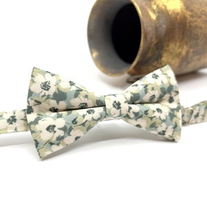 Floral Bow Tie, Sage Green  Bow tie, Dusty Sage Green  Bow Tie, Wedding Bow Tie, Groom Bow Tie, Grroom Bow Tie