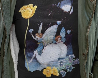 Vintage Fairycore T-shirt - Midnight Moon Lake Poppies