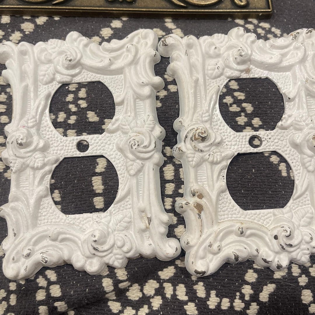 1967 AT&HC ORNATE METAL 2 Single 60D VICTORIAN ROSE Gold Metal Antique Switch Plates & Outlet Covers for sale | eBay main image 4