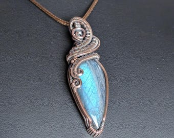 Large teal blue flash labradorite, woven copper wire-wrap pendant necklace, boho style, 17" cord