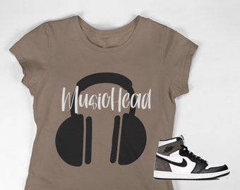 Musik Kopf Shirt, Musik Liebhaber, Musik Geschenk, Grafik T-shirt, Musik Tshirt, Kopfhörer, Shirt passend zu Air Jordan 1 Retro High Dark Mokka