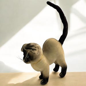 Vintage HTF KAMAR Siamese Cat Kitty Mohair Plush JAPAN Blue Eyed Arched Back 12”