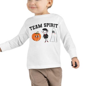 Koszulka z długim rękawem dla malucha z napisem „Team Spirit Halloween” – uroczy T-shirt z długim rękawem dla malucha na Halloween – łatwy kostium na Halloween dla malucha