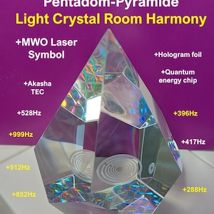 May include: A clear, multi-faceted crystal pyramid featuring a holographic foil finish. Text on the object includes Dodekaeder Pentadom-Pyramide Light Crystal Room Harmony, MWO Laser Symbol, Akasha TEC, and various frequencies like 528Hz, 396Hz, 999Hz, 417Hz, 512Hz, 852Hz, 288Hz, and many other frequencies.