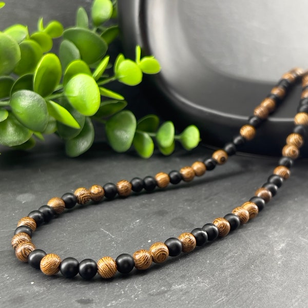 Zwarte onyx steen en Afrikaanse wengehout ketting ~ ketting voor mannen en vrouwen ~ boho ~ ketting in Afrikaanse stijl ~