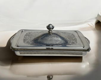 Vintage silver-plated metal serving dish with Pyrex glass lid / Mint condition / Oven-safe glass