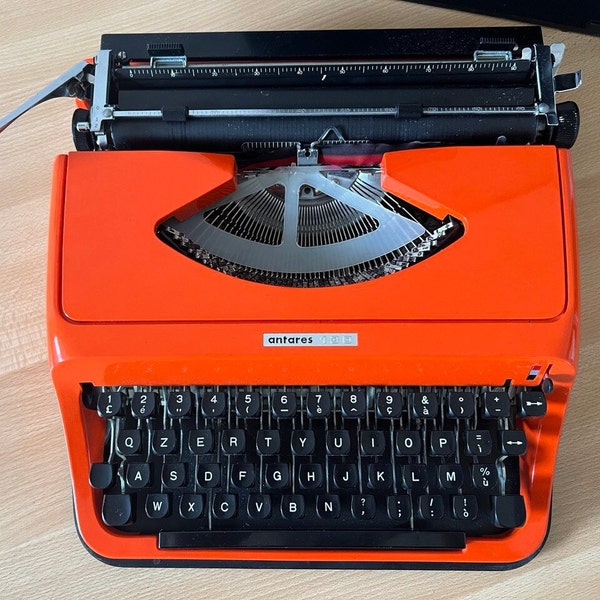 Antares 130, rare orange portable typewriter