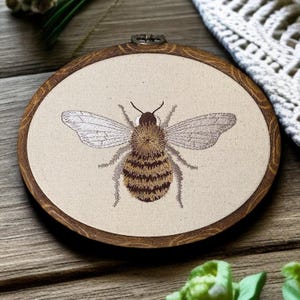 Honeybee Finished Embroidered Hoop Wall Hanging, Embroidered Wall Art, Embroidered Bee,Honeybee Decor, Cottagecore,French Cottage,Wall Decor