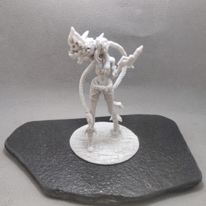 Large 4 inch Display Size - Jinx from Arcane League of Legends Figure