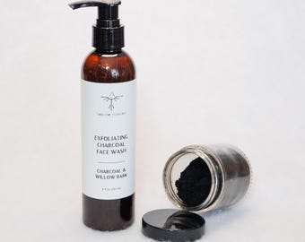 Nettoyant visage exfoliant au charbon