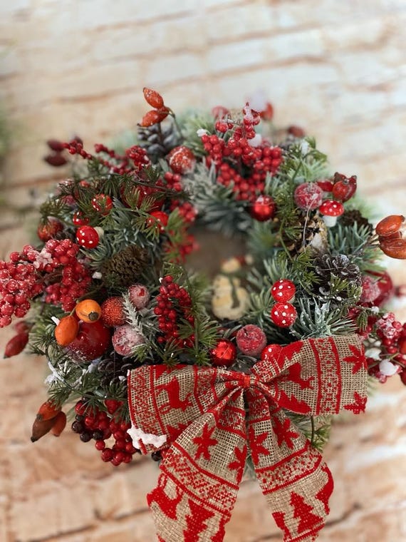 Weihnachtskranz Rot,Tannenkranz,Türkranz,Beerenkranz,Weihnachten ,Kranz,Winterkranz,Dekokranz,Adventskranz,Türdeko,Weihnachtsdekoration,