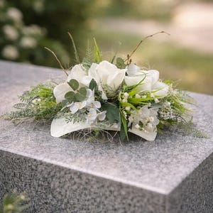 Elegant Memorial Grave Arrangement Floral Long-Lasting Floral Tribute Textile flowers arrangement Magnolia White Flower Dekoration