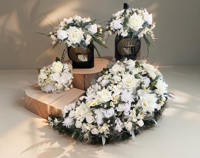 Grave decoration, grave decoration, floral decoration, elegant grave decoration, grave flowers, grave light, grave ikebana, floral decoration, flower decoration, mourning ikebana