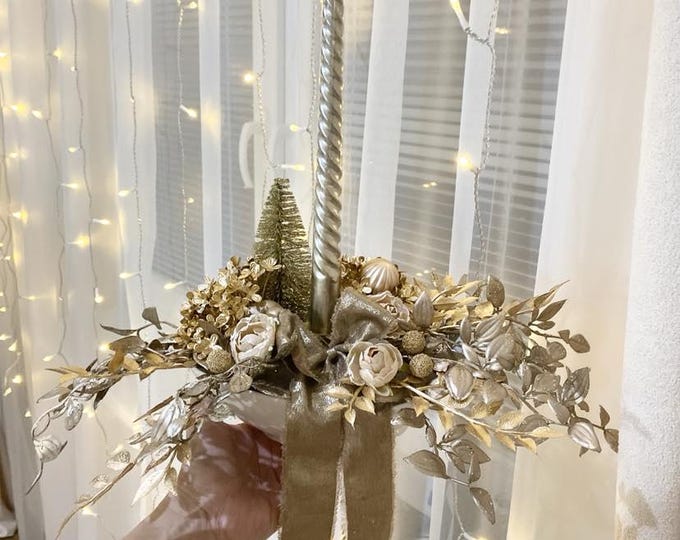 Golden candlesticks for Christmas table decoration, modern decoration, Christmas arrangement, Advent candles, candle holders with golden materials